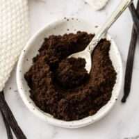 vanilla powder